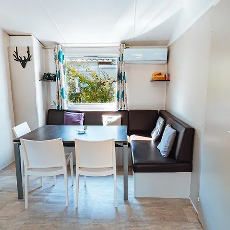 3 Pour 6 Pers Avec Climatisation 3 Etoiles Holiday home Samoens